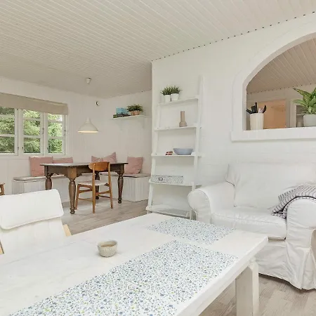 Holiday home Cxvii *