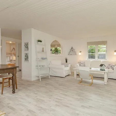 Prázdninový dům 4 Person In Hals-by Traum Hals